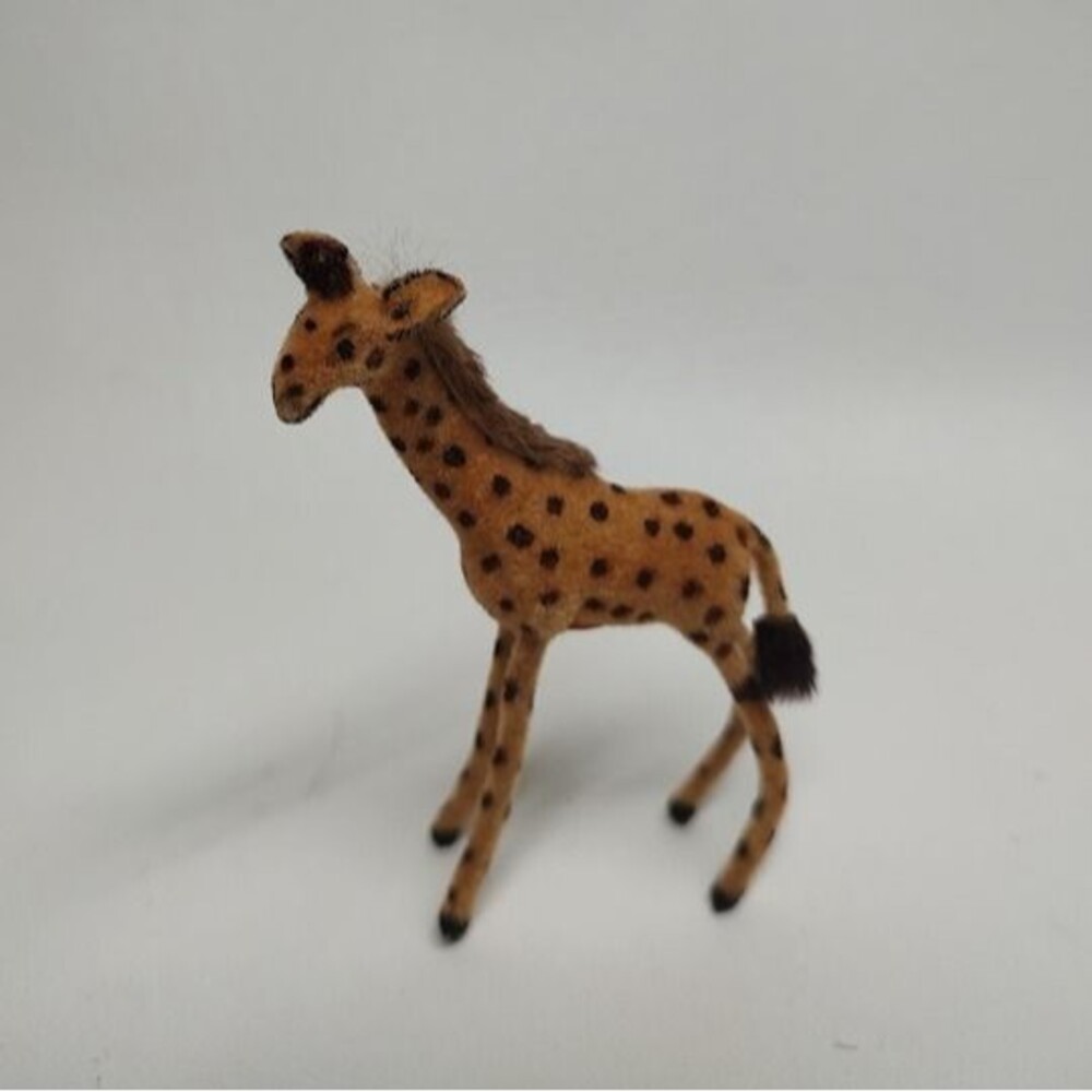 Vintage Wagner Giraffe Handwork Flocked Germany Zoo Figurine 3.5" Tall